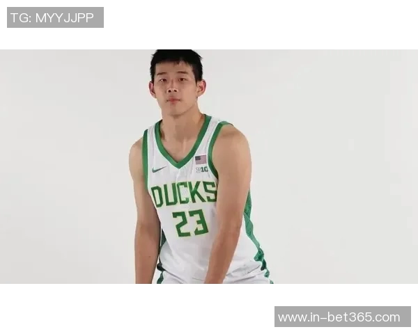 林葳压哨三分助俄勒冈逆转半场表现精彩砍下11分2助攻